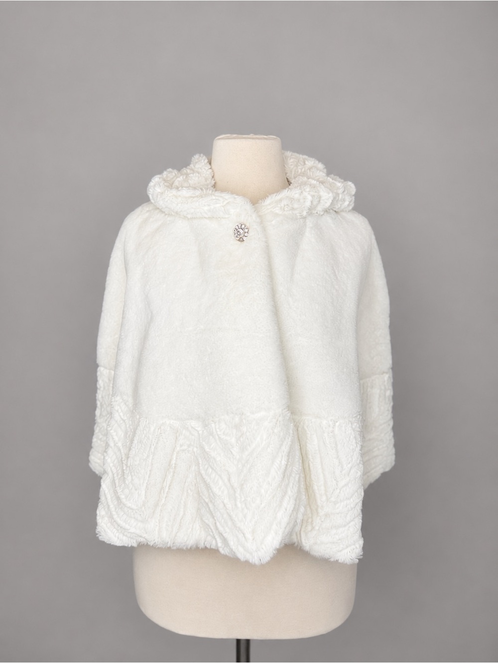 Nina Leonard White Faux Fur Cape Poncho Bridal Wedding Cover Up L